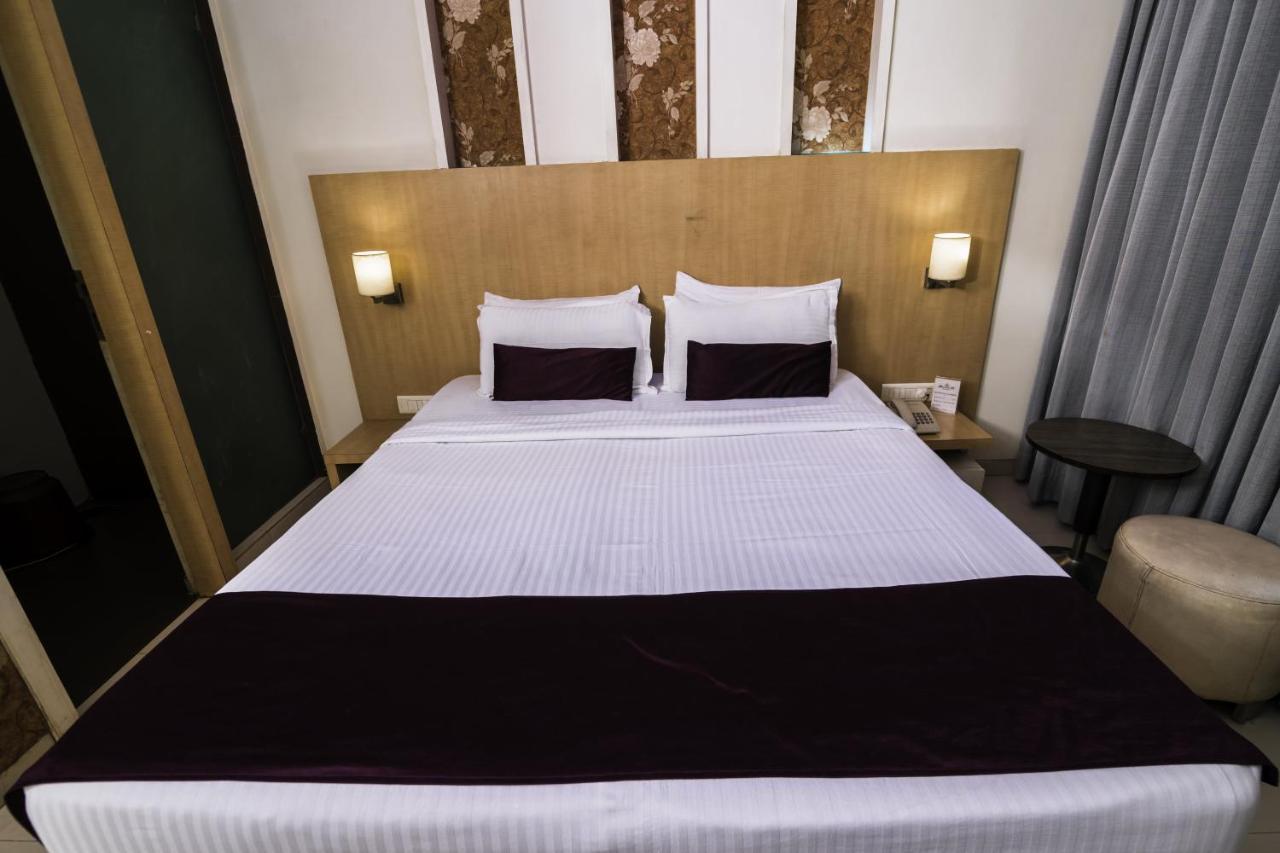 Hotel Monarch Guestline In Midc Rabale, นาวีมุมไบ ภายนอก รูปภาพ
