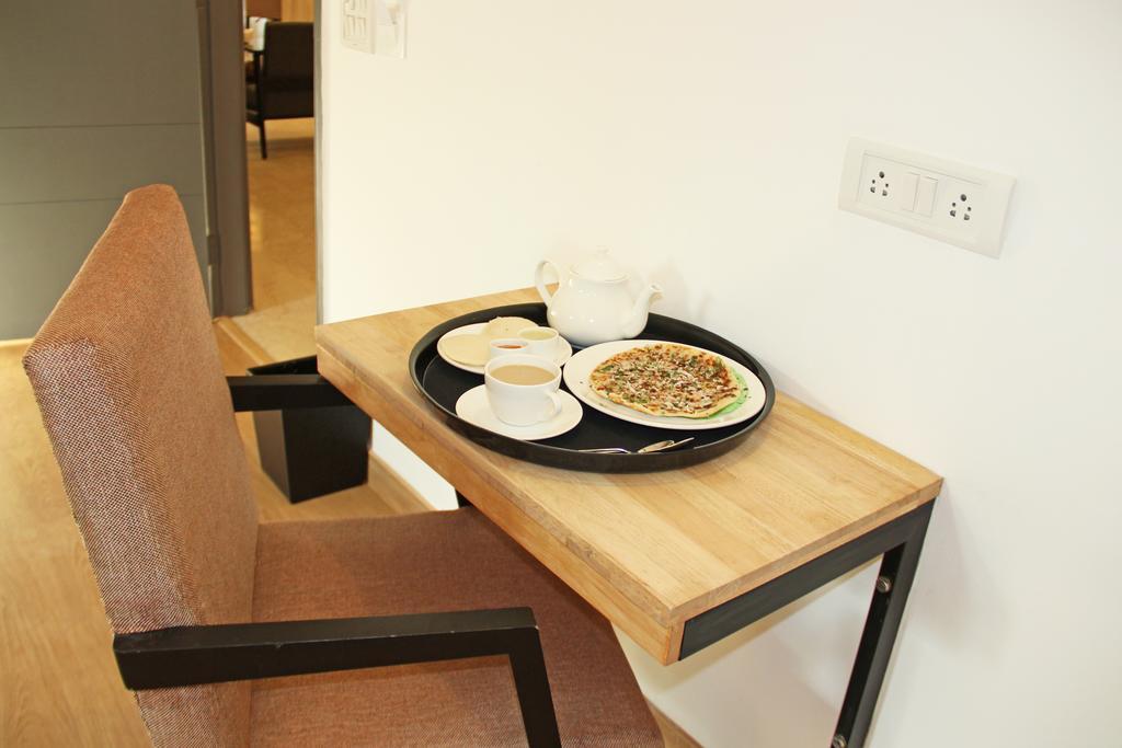 Hotel Monarch Guestline In Midc Rabale, นาวีมุมไบ ภายนอก รูปภาพ