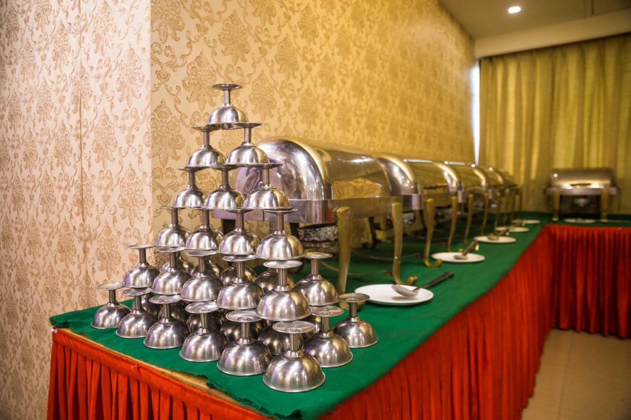 Hotel Monarch Guestline In Midc Rabale, นาวีมุมไบ ภายนอก รูปภาพ