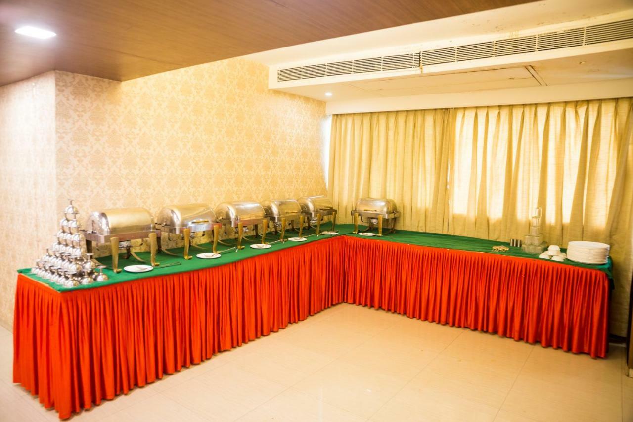 Hotel Monarch Guestline In Midc Rabale, นาวีมุมไบ ภายนอก รูปภาพ