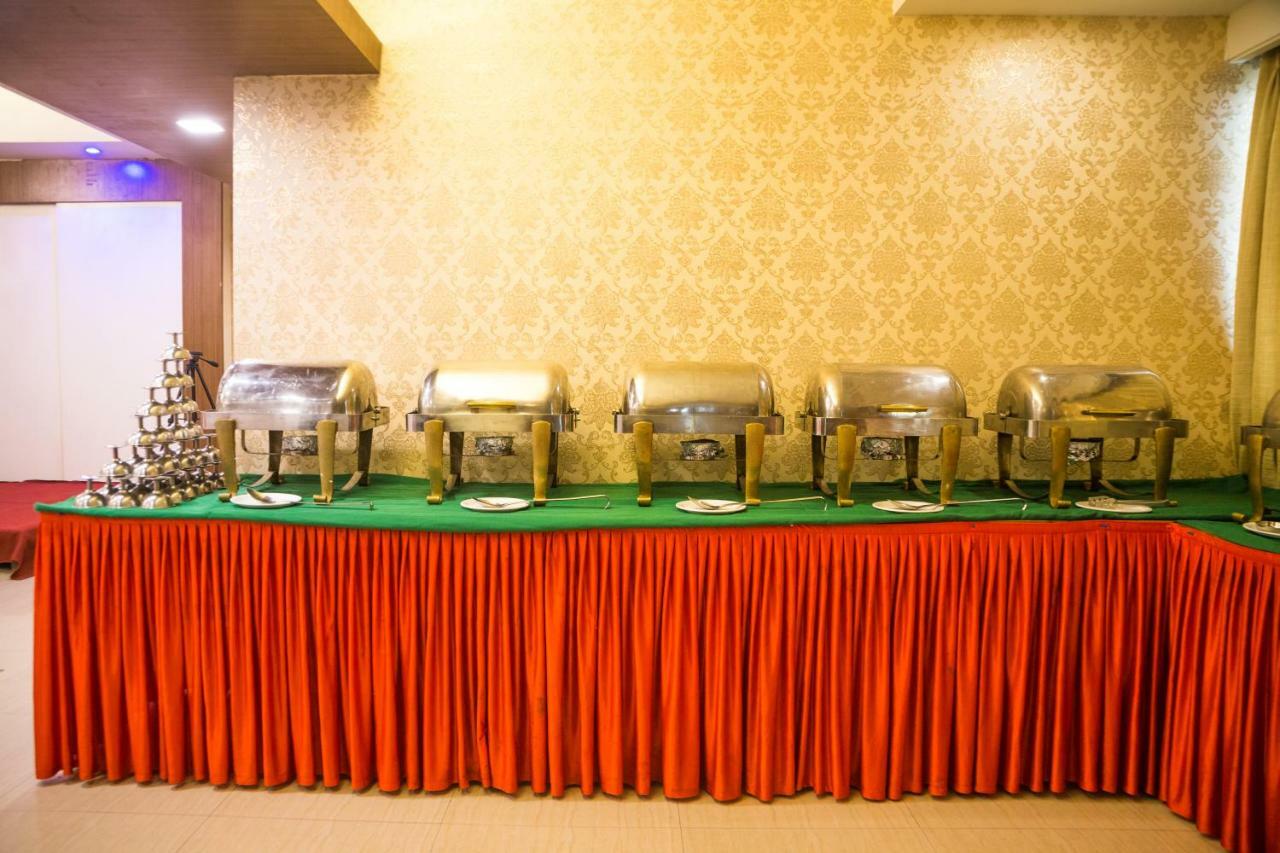 Hotel Monarch Guestline In Midc Rabale, นาวีมุมไบ ภายนอก รูปภาพ